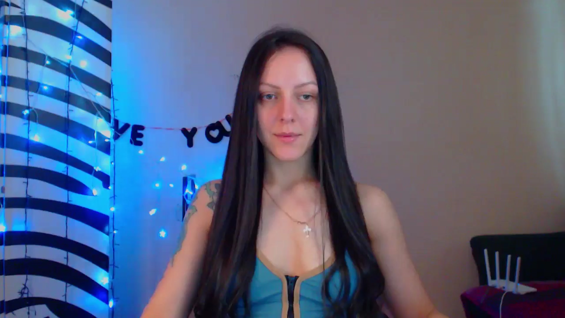 Gallery image thumbnail from MiracleMiss's myfreecams stream on, 05/21/2024, 11:01 image 16 of 20