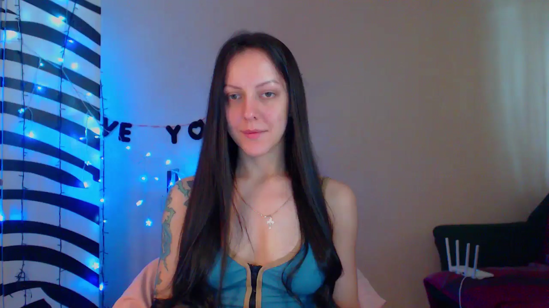Gallery image thumbnail from MiracleMiss's myfreecams stream on, 05/21/2024, 11:16 image 18 of 20