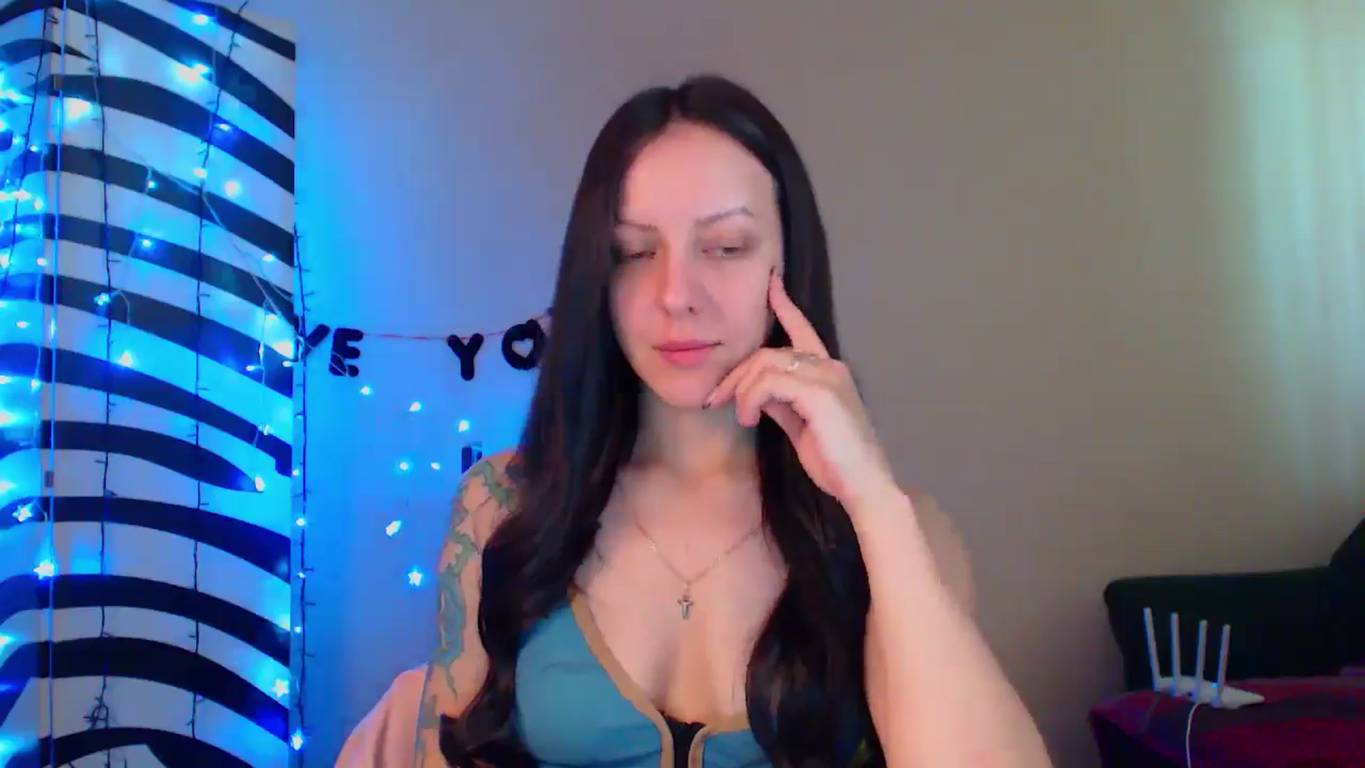 Gallery image thumbnail from MiracleMiss's myfreecams stream on, 05/22/2024, 11:07 image 12 of 20