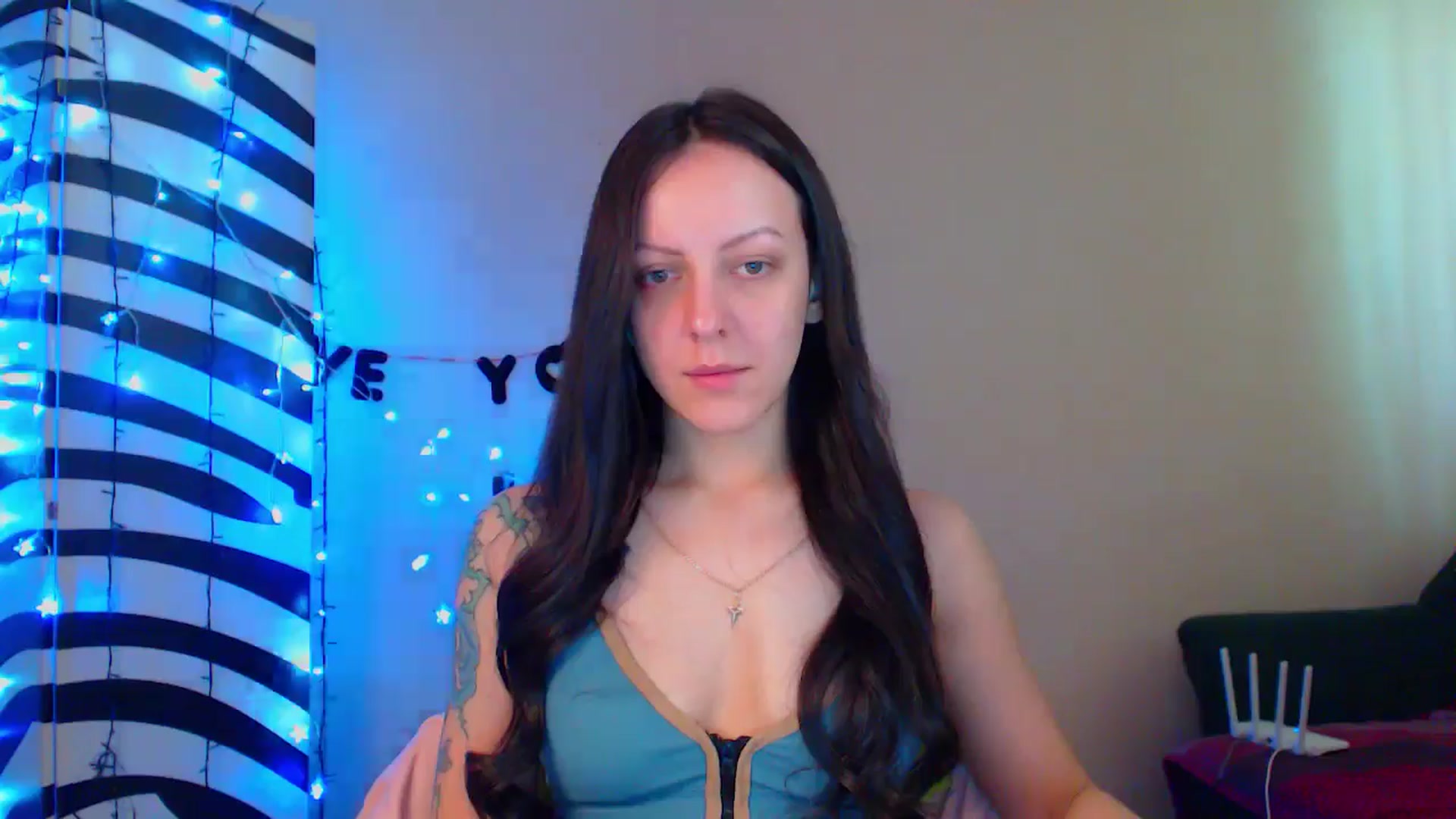 Gallery image thumbnail from MiracleMiss's myfreecams stream on, 05/22/2024, 11:07 image 11 of 20