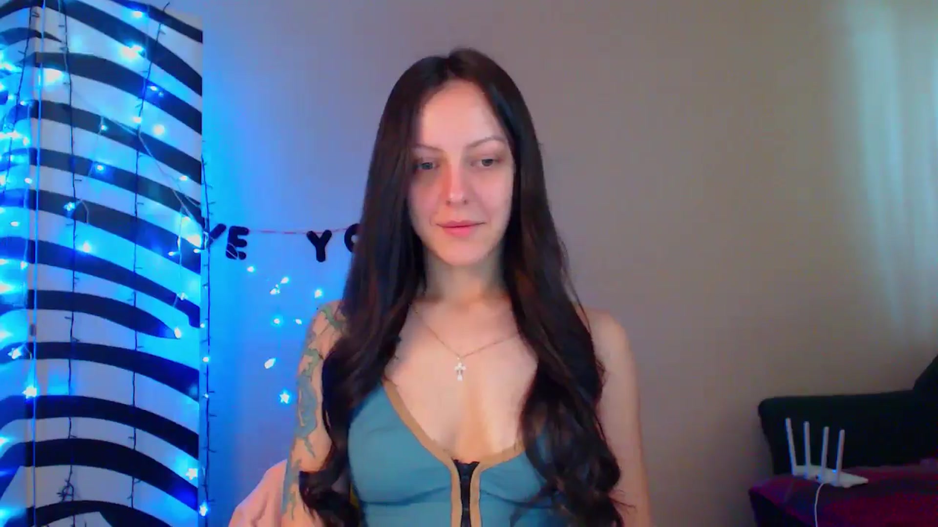 Gallery image thumbnail from MiracleMiss's myfreecams stream on, 05/22/2024, 11:07 image 14 of 20