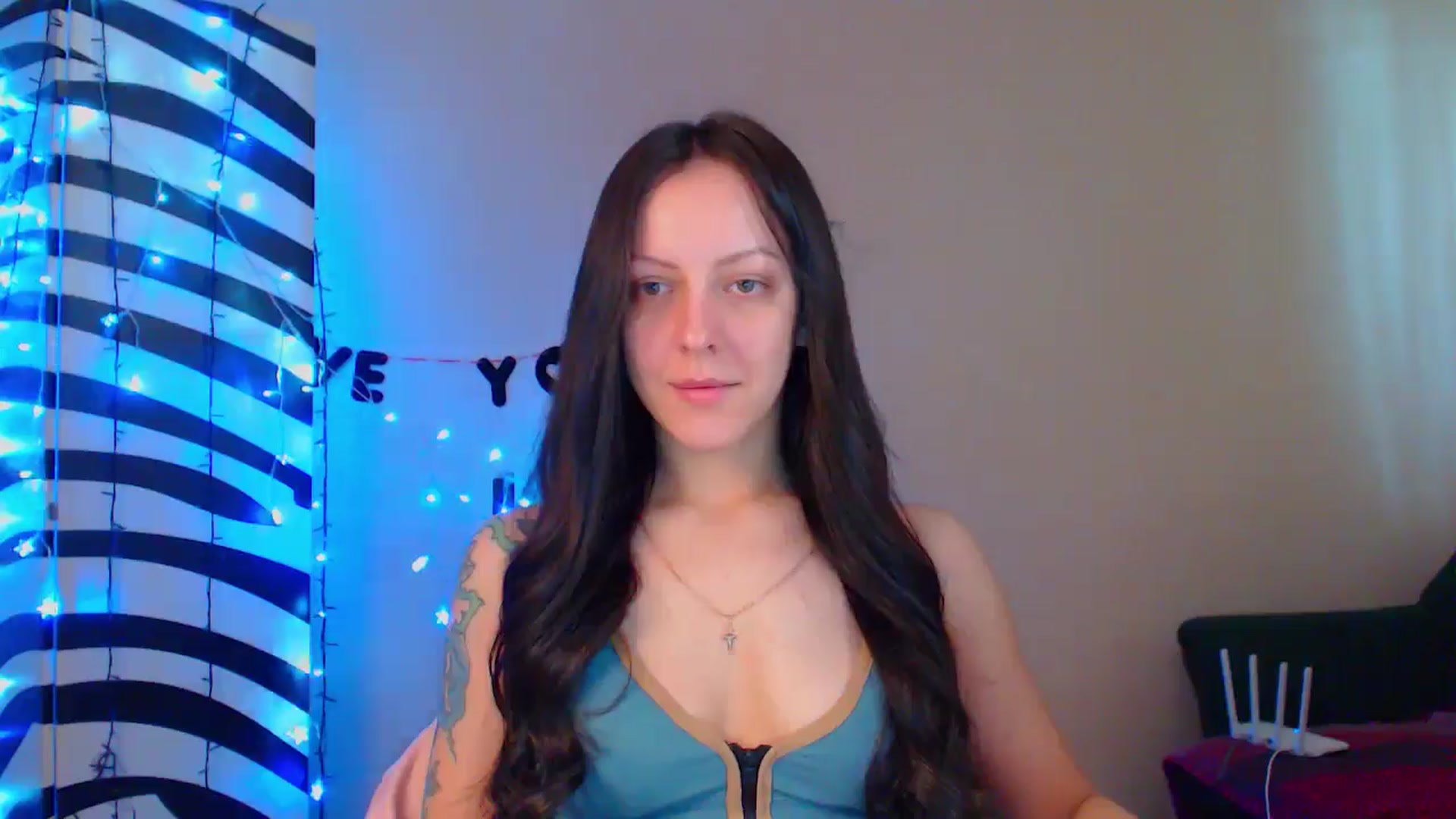 Gallery image thumbnail from MiracleMiss's myfreecams stream on, 05/22/2024, 11:07 image 3 of 20