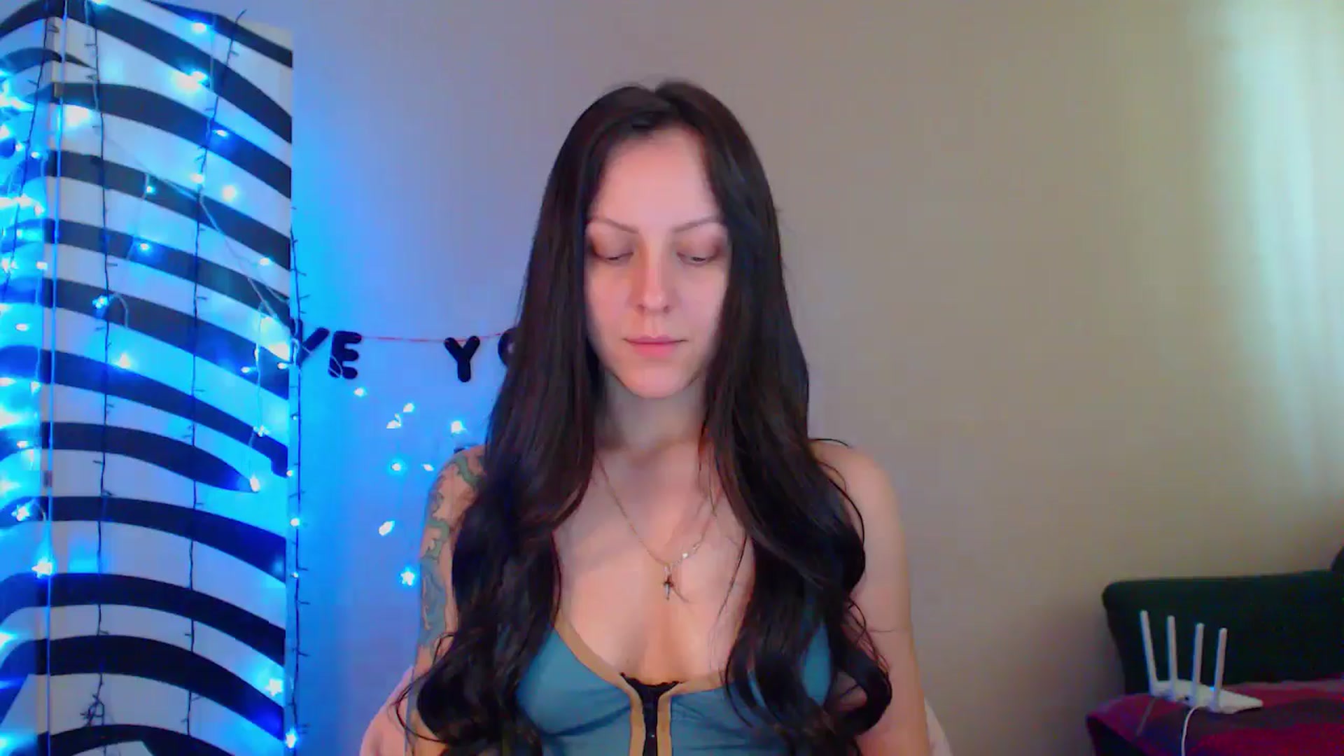 Gallery image thumbnail from MiracleMiss's myfreecams stream on, 05/22/2024, 13:45 image 2 of 20