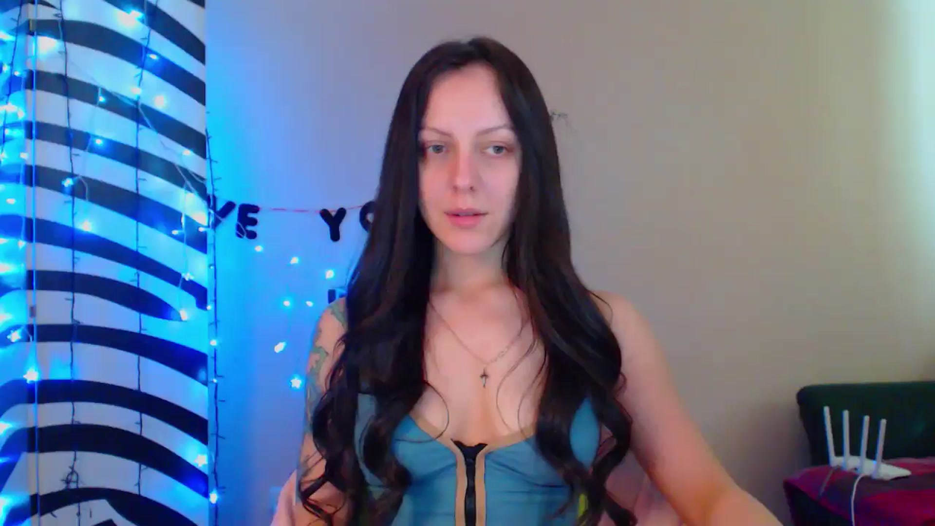 Gallery image thumbnail from MiracleMiss's myfreecams stream on, 05/22/2024, 13:45 image 11 of 20