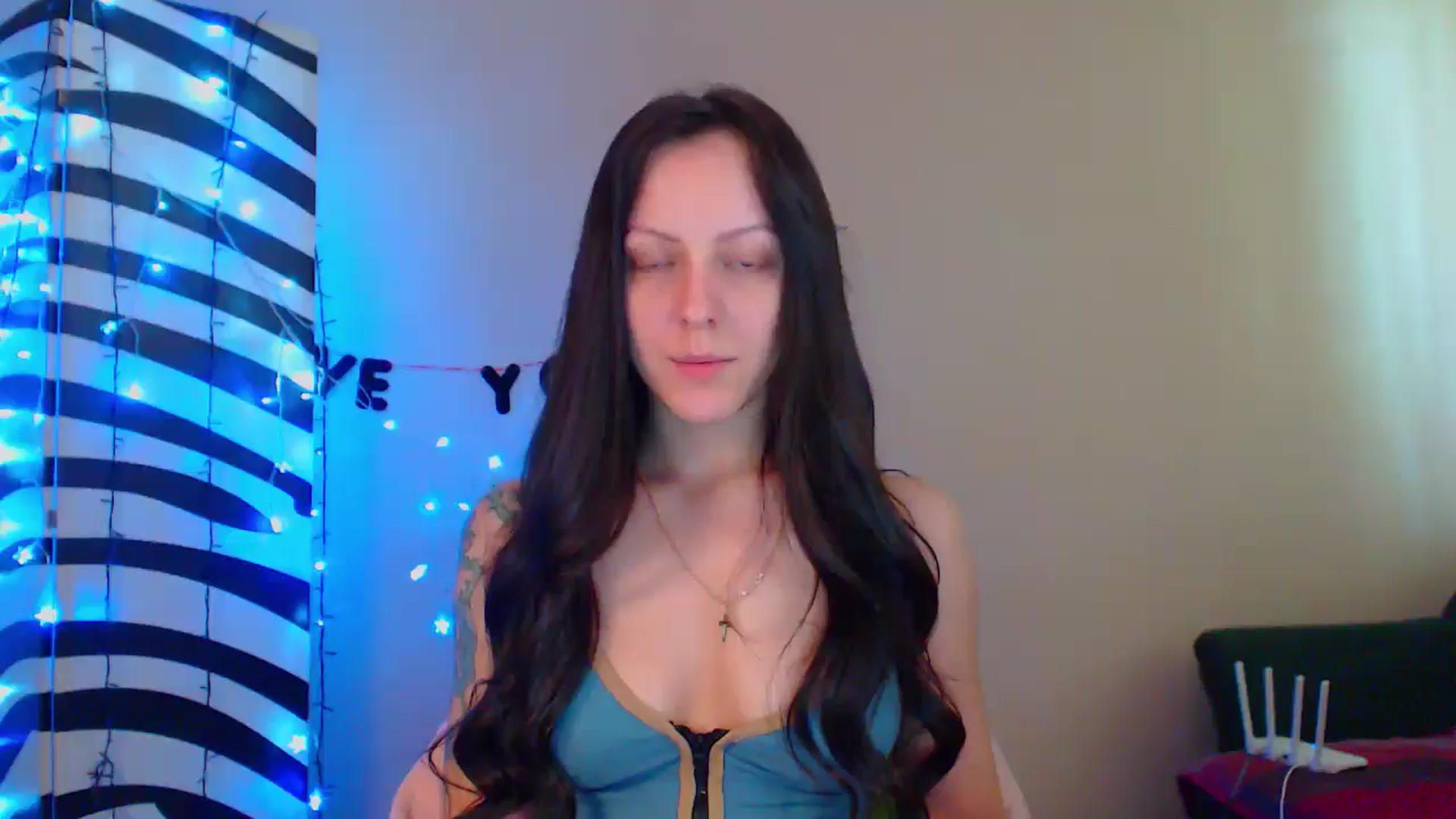 Gallery image thumbnail from MiracleMiss's myfreecams stream on, 05/22/2024, 13:45 image 1 of 20