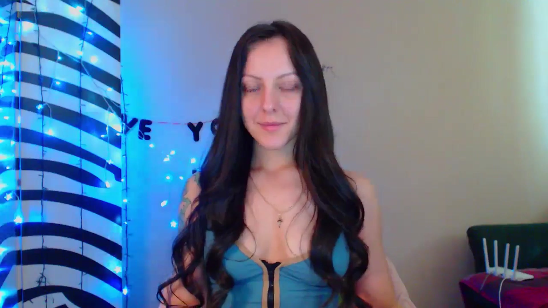 Gallery image thumbnail from MiracleMiss's myfreecams stream on, 05/22/2024, 13:45 image 12 of 20