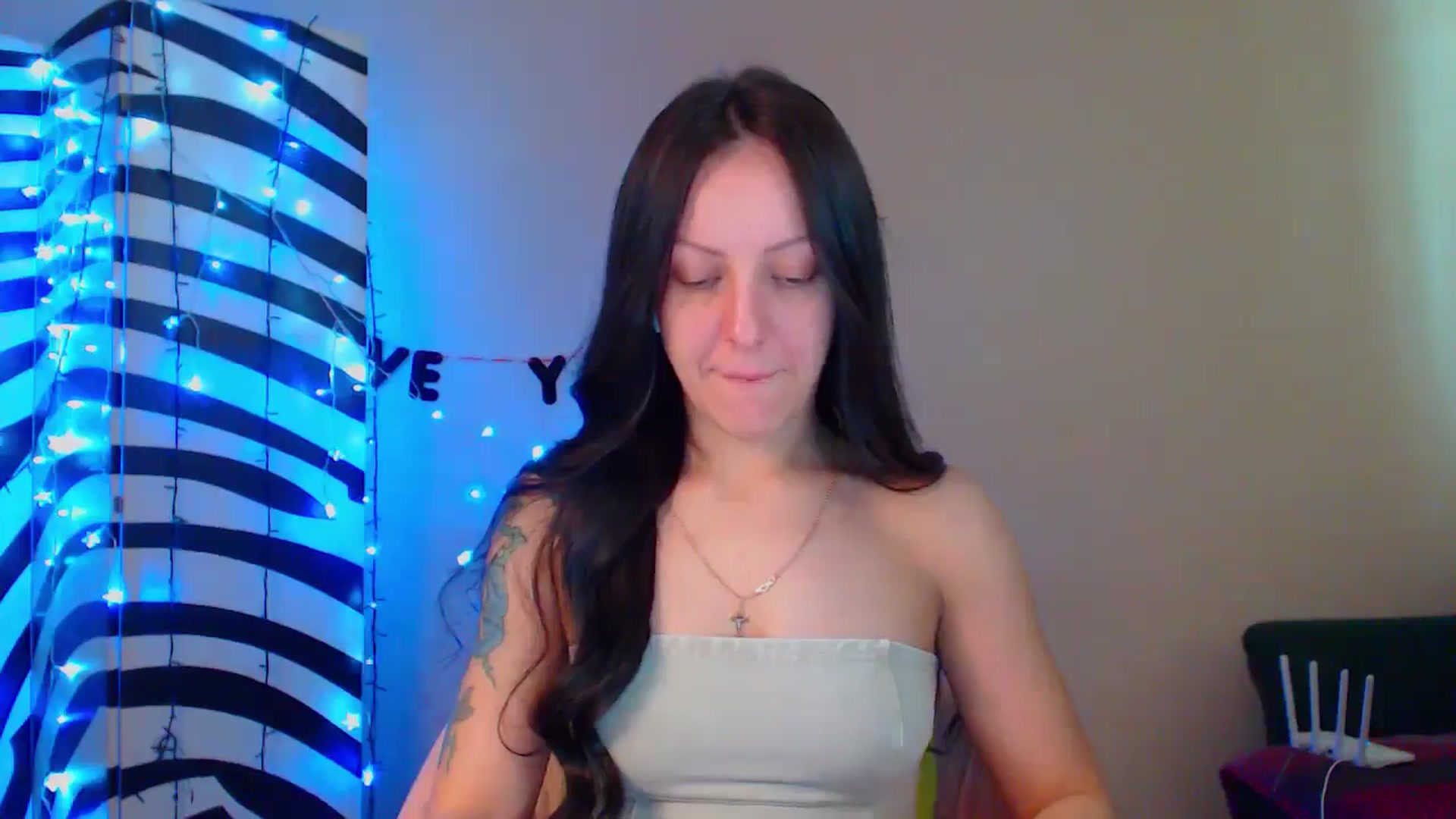 Gallery image thumbnail from MiracleMiss's myfreecams stream on, 05/23/2024, 11:00 image 4 of 20