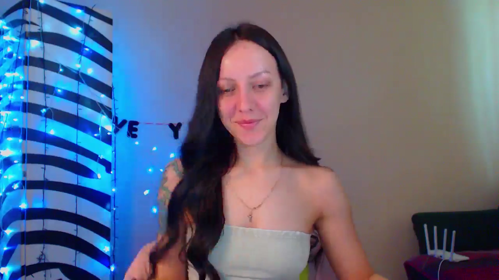 Gallery image thumbnail from MiracleMiss's myfreecams stream on, 05/23/2024, 11:00 image 9 of 20