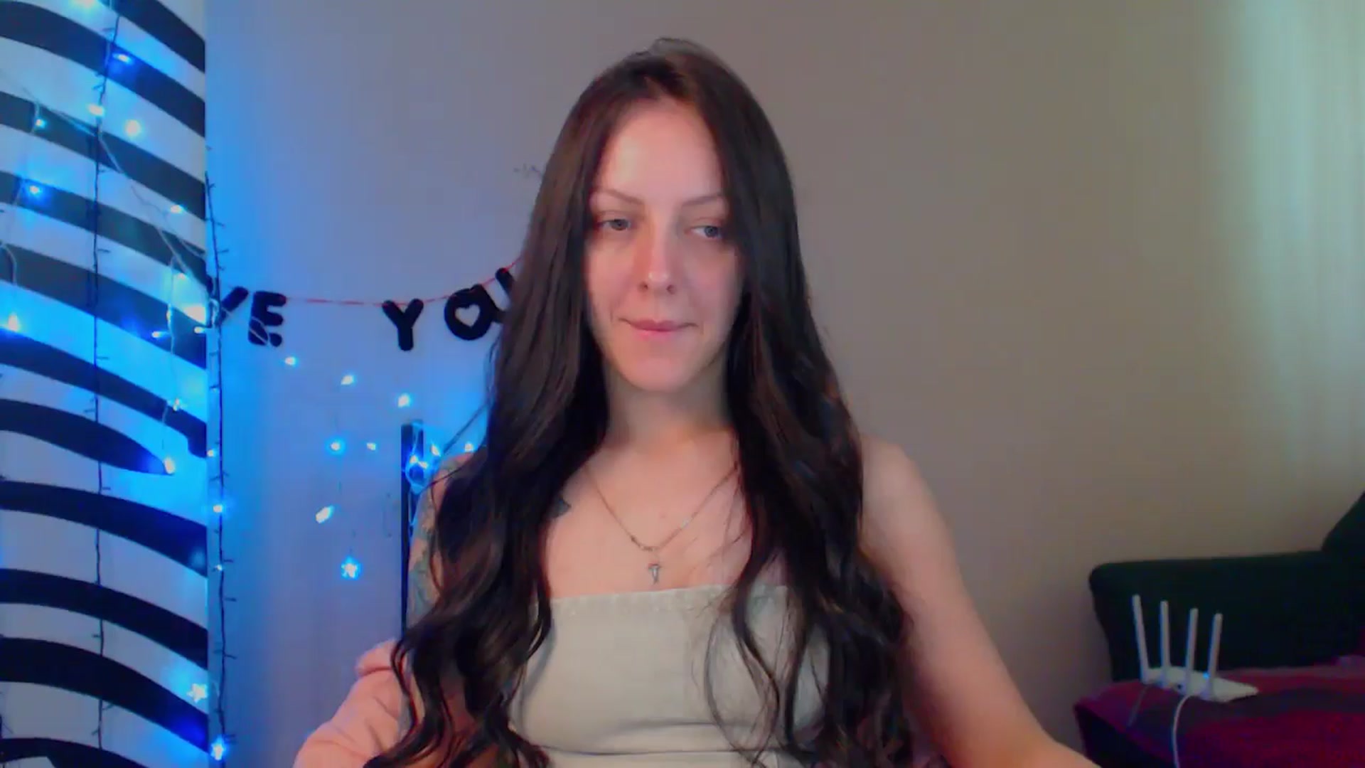 Gallery image thumbnail from MiracleMiss's myfreecams stream on, 05/23/2024, 11:59 image 14 of 20