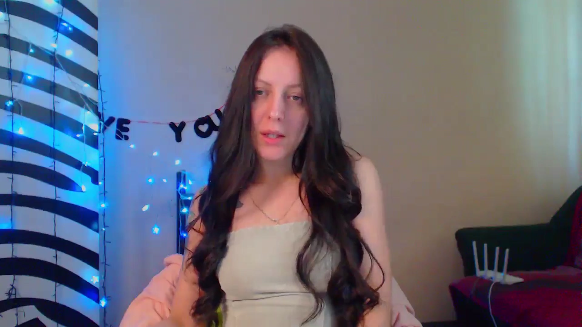 Gallery image thumbnail from MiracleMiss's myfreecams stream on, 05/23/2024, 11:59 image 2 of 20