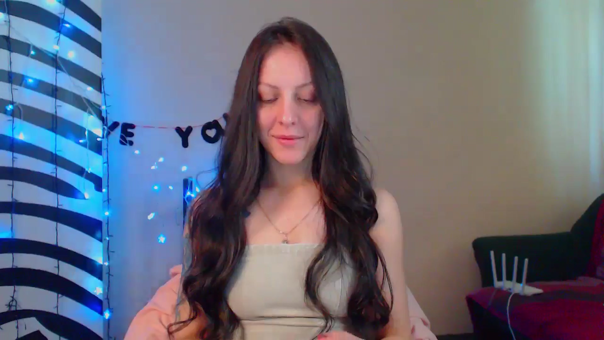Gallery image thumbnail from MiracleMiss's myfreecams stream on, 05/23/2024, 11:59 image 4 of 20