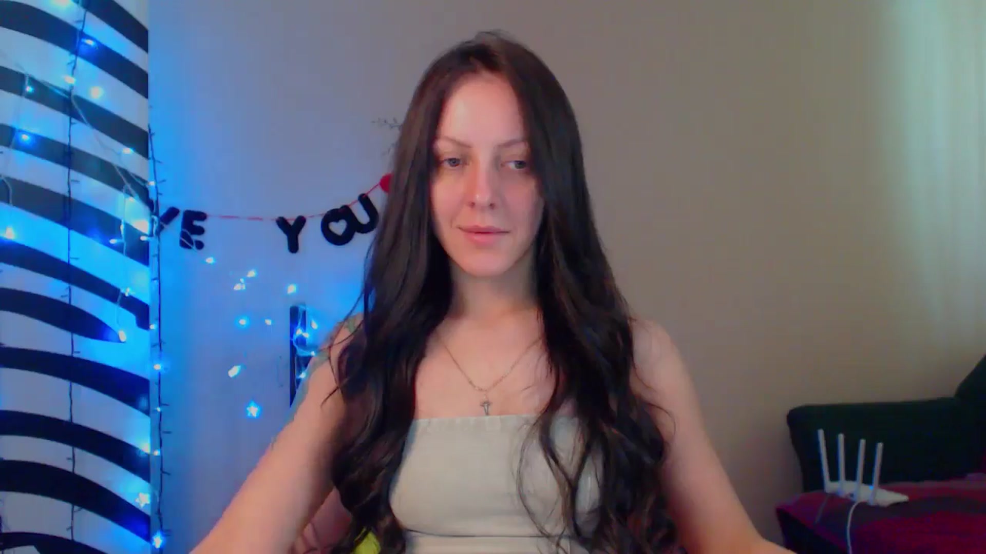 Gallery image thumbnail from MiracleMiss's myfreecams stream on, 05/23/2024, 11:59 image 12 of 20