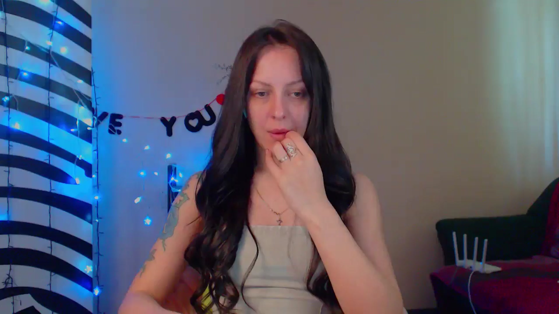 Gallery image thumbnail from MiracleMiss's myfreecams stream on, 05/23/2024, 12:58 image 1 of 20