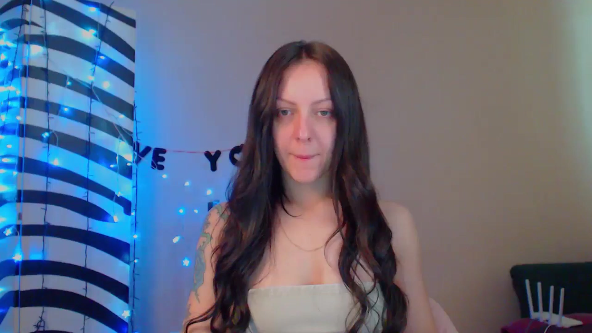 Gallery image thumbnail from MiracleMiss's myfreecams stream on, 05/24/2024, 10:48 image 8 of 20