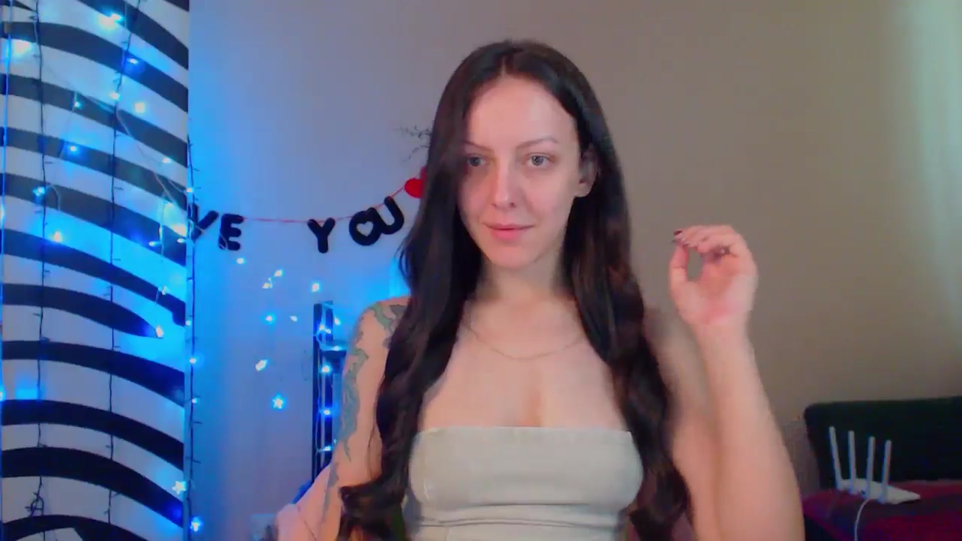 Gallery image thumbnail from MiracleMiss's myfreecams stream on, 05/24/2024, 10:48 image 11 of 20