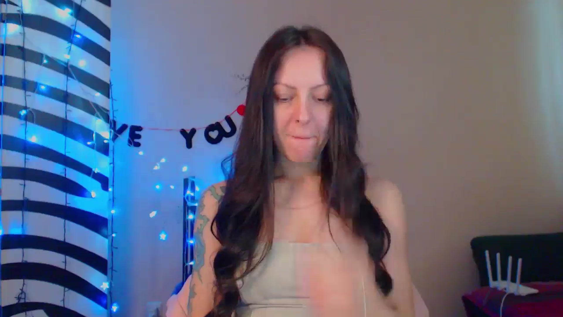 Gallery image thumbnail from MiracleMiss's myfreecams stream on, 05/24/2024, 10:48 image 15 of 20