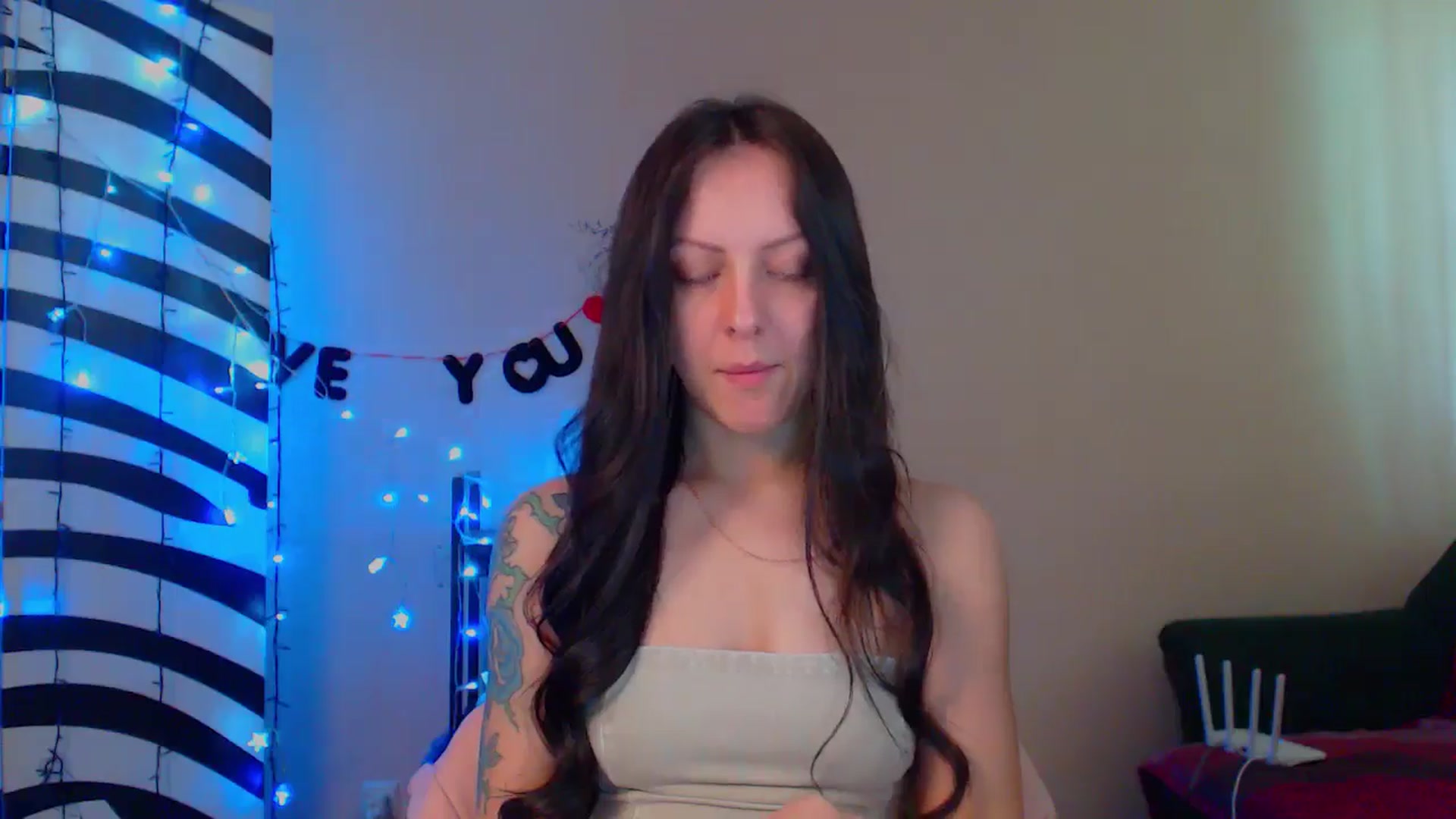 Gallery image thumbnail from MiracleMiss's myfreecams stream on, 05/24/2024, 10:48 image 19 of 20