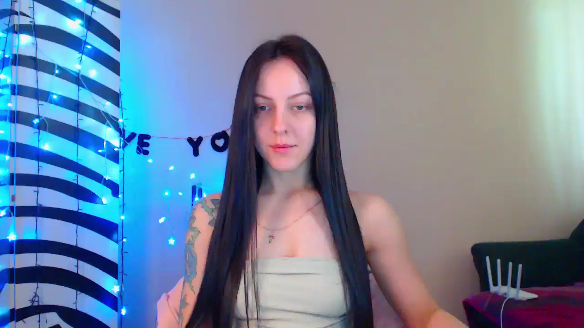 Gallery image thumbnail from MiracleMiss's myfreecams stream on, 05/27/2024, 10:49 image 3 of 20