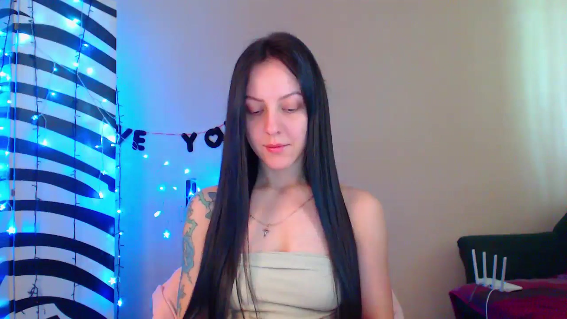 Gallery image thumbnail from MiracleMiss's myfreecams stream on, 05/27/2024, 10:49 image 2 of 20