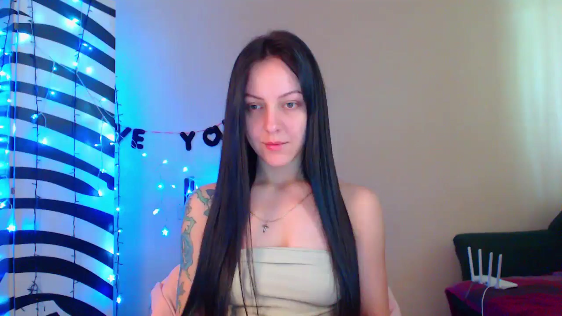 Gallery image thumbnail from MiracleMiss's myfreecams stream on, 05/27/2024, 10:49 image 1 of 20