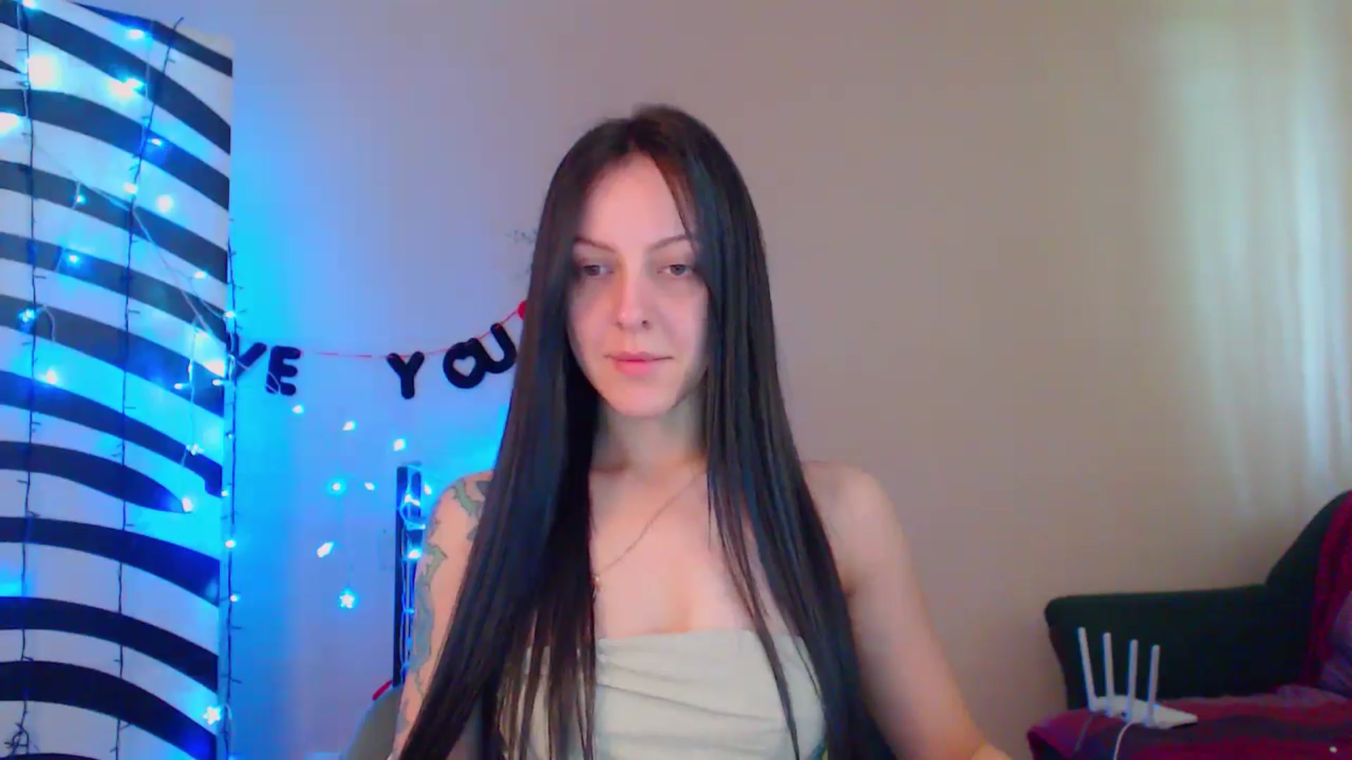 Gallery image thumbnail from MiracleMiss's myfreecams stream on, 05/27/2024, 11:33 image 4 of 20