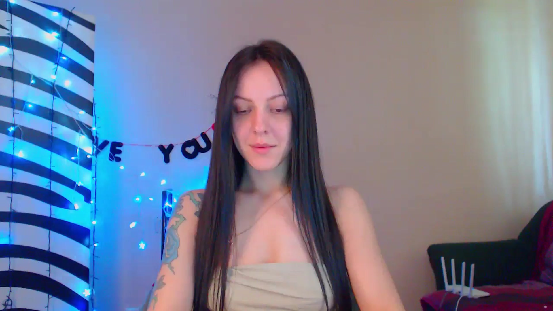 Gallery image thumbnail from MiracleMiss's myfreecams stream on, 05/27/2024, 11:33 image 2 of 20