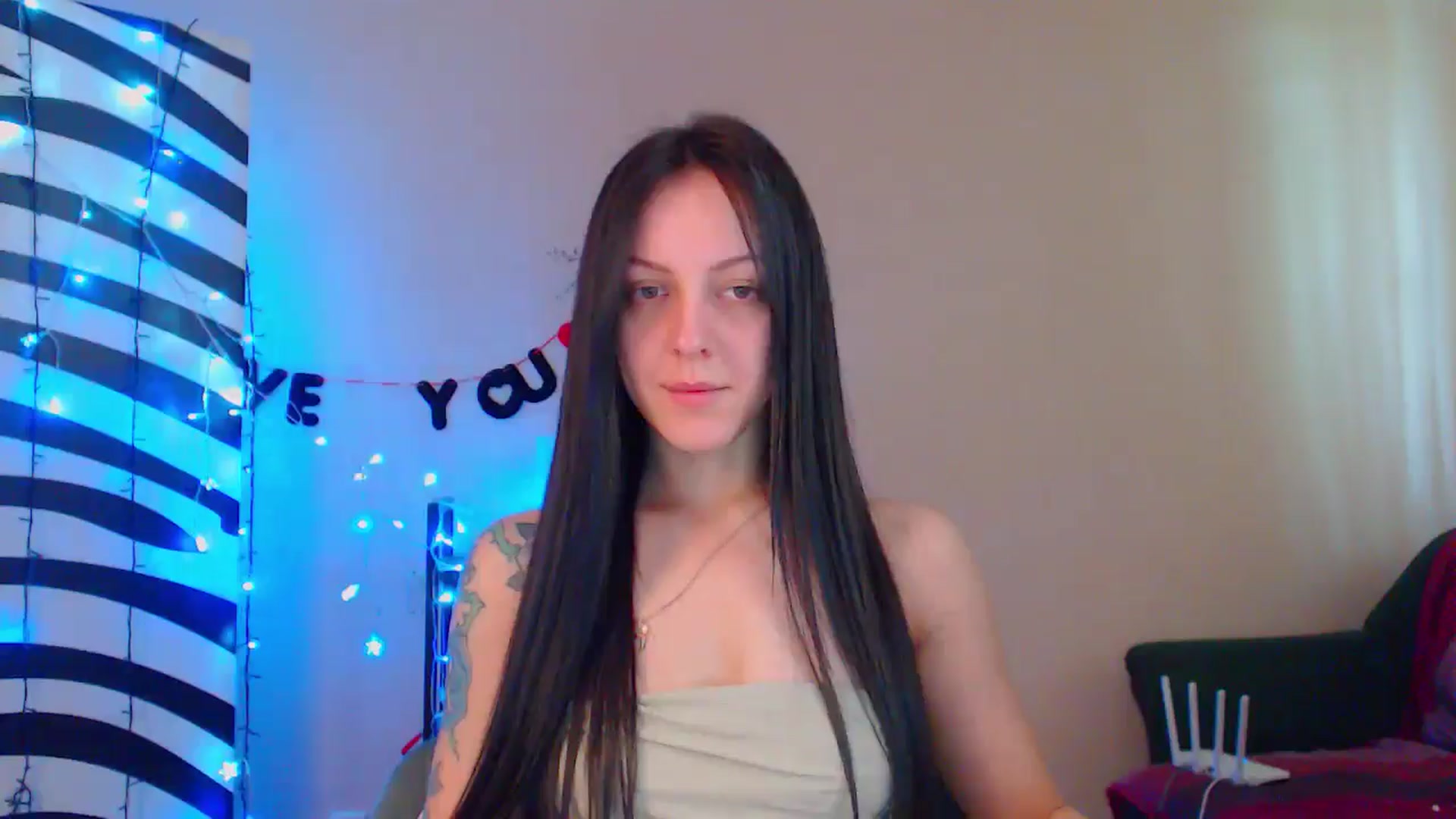 Gallery image thumbnail from MiracleMiss's myfreecams stream on, 05/27/2024, 11:33 image 5 of 20