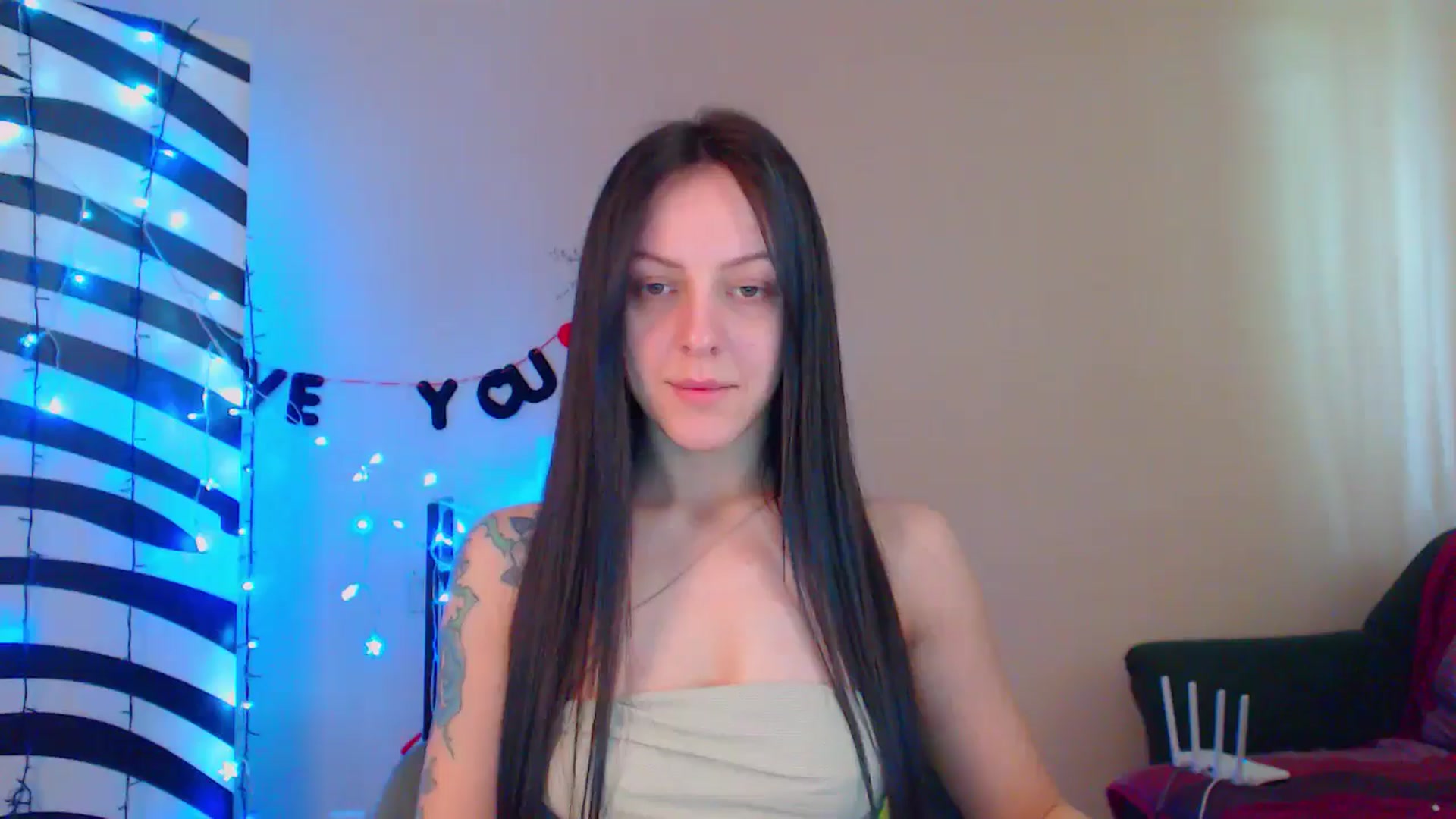 Gallery image thumbnail from MiracleMiss's myfreecams stream on, 05/27/2024, 11:33 image 1 of 20