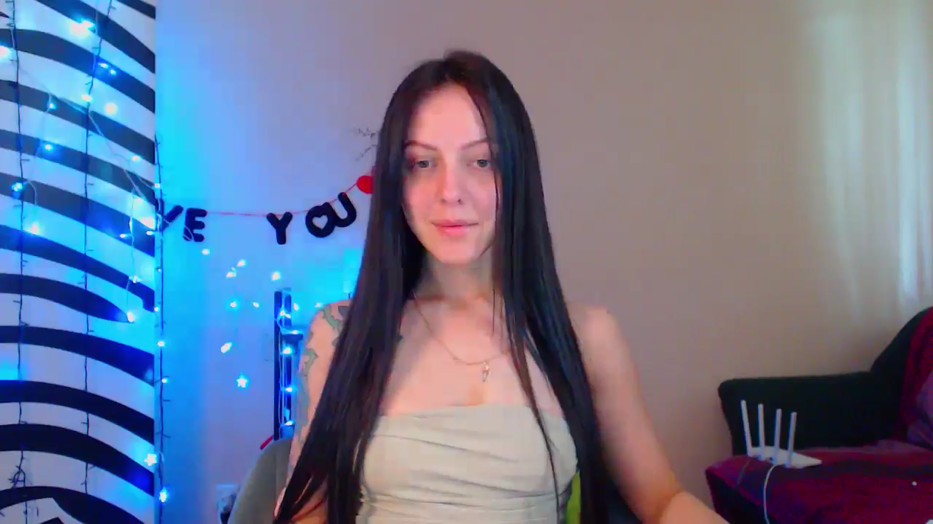 Gallery image thumbnail from MiracleMiss's myfreecams stream on, 05/27/2024, 11:33 image 13 of 20