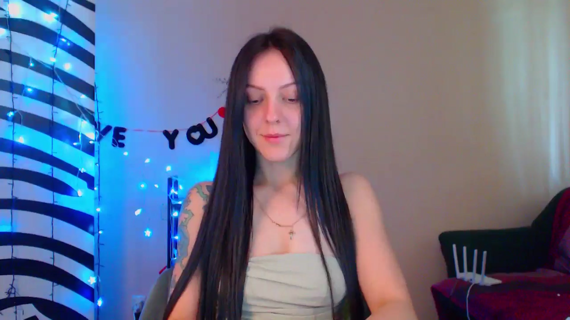 Gallery image thumbnail from MiracleMiss's myfreecams stream on, 05/27/2024, 11:33 image 15 of 20