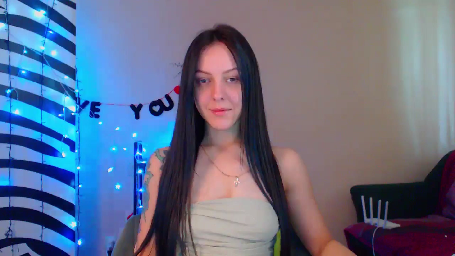 Gallery image thumbnail from MiracleMiss's myfreecams stream on, 05/27/2024, 11:33 image 12 of 20