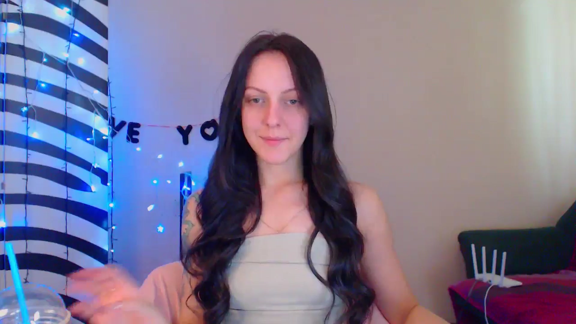 Gallery image thumbnail from MiracleMiss's myfreecams stream on, 05/28/2024, 13:23 image 3 of 20