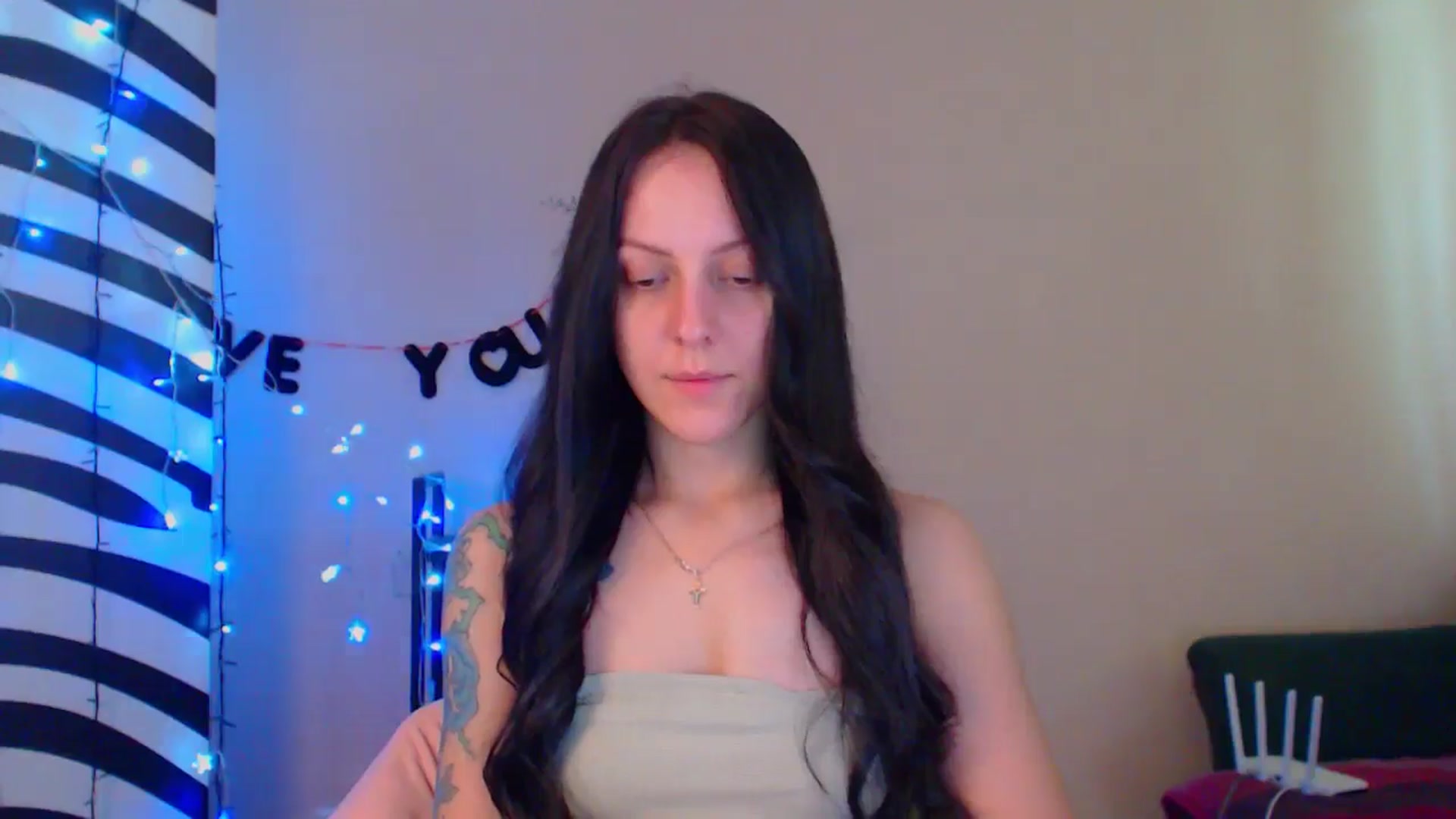 Gallery image thumbnail from MiracleMiss's myfreecams stream on, 05/28/2024, 13:56 image 18 of 20