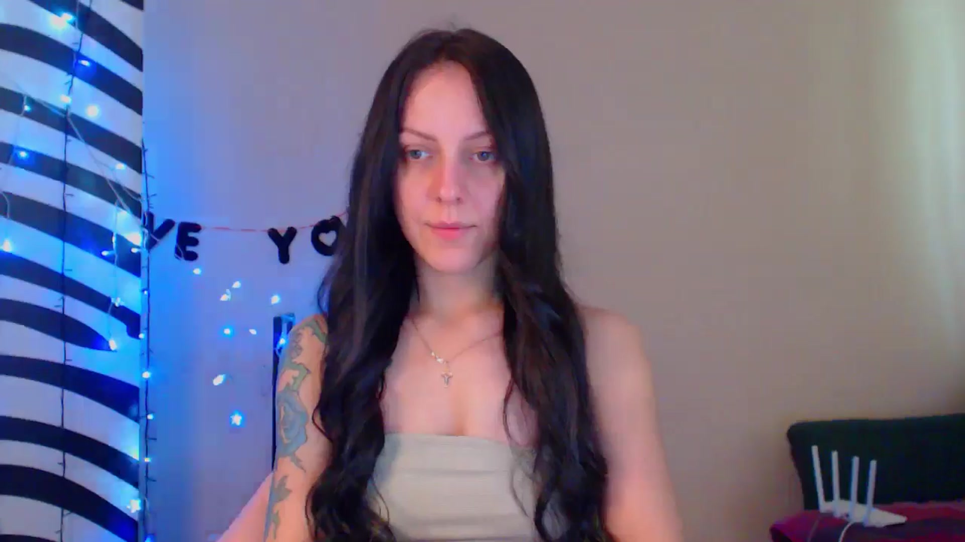 Gallery image thumbnail from MiracleMiss's myfreecams stream on, 05/28/2024, 13:56 image 17 of 20