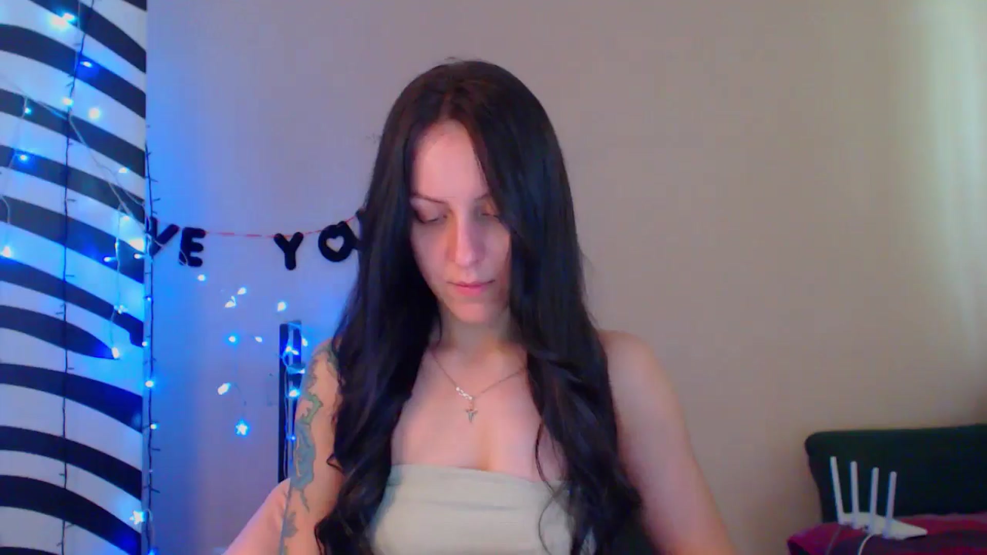 Gallery image thumbnail from MiracleMiss's myfreecams stream on, 05/28/2024, 13:56 image 16 of 20