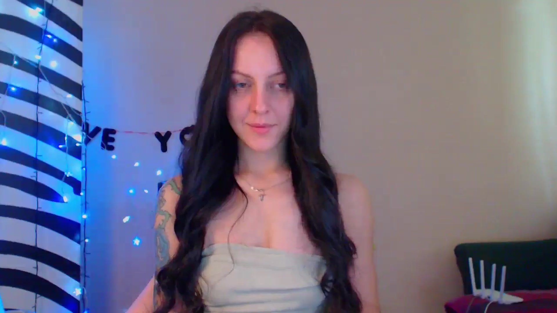 Gallery image thumbnail from MiracleMiss's myfreecams stream on, 05/28/2024, 13:56 image 7 of 20