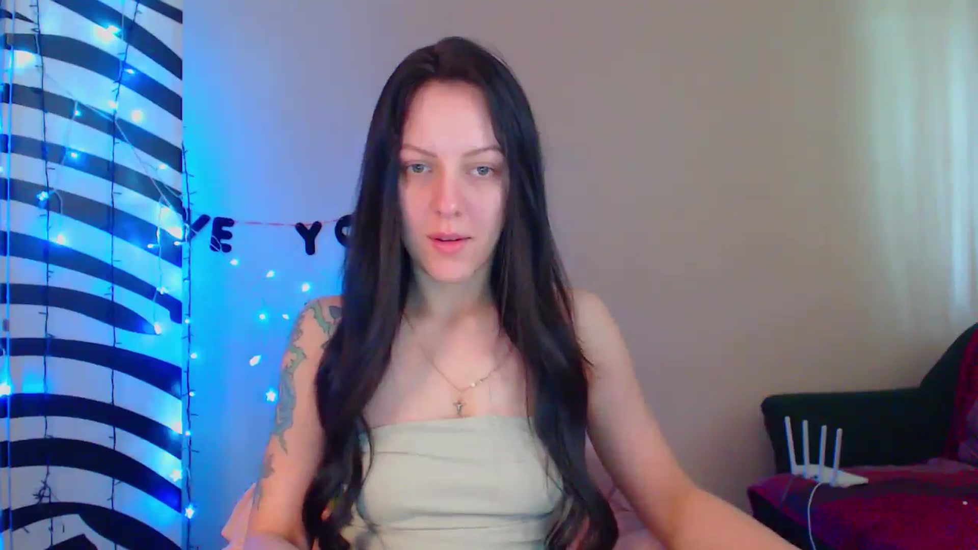 Gallery image thumbnail from MiracleMiss's myfreecams stream on, 05/29/2024, 09:39 image 2 of 20