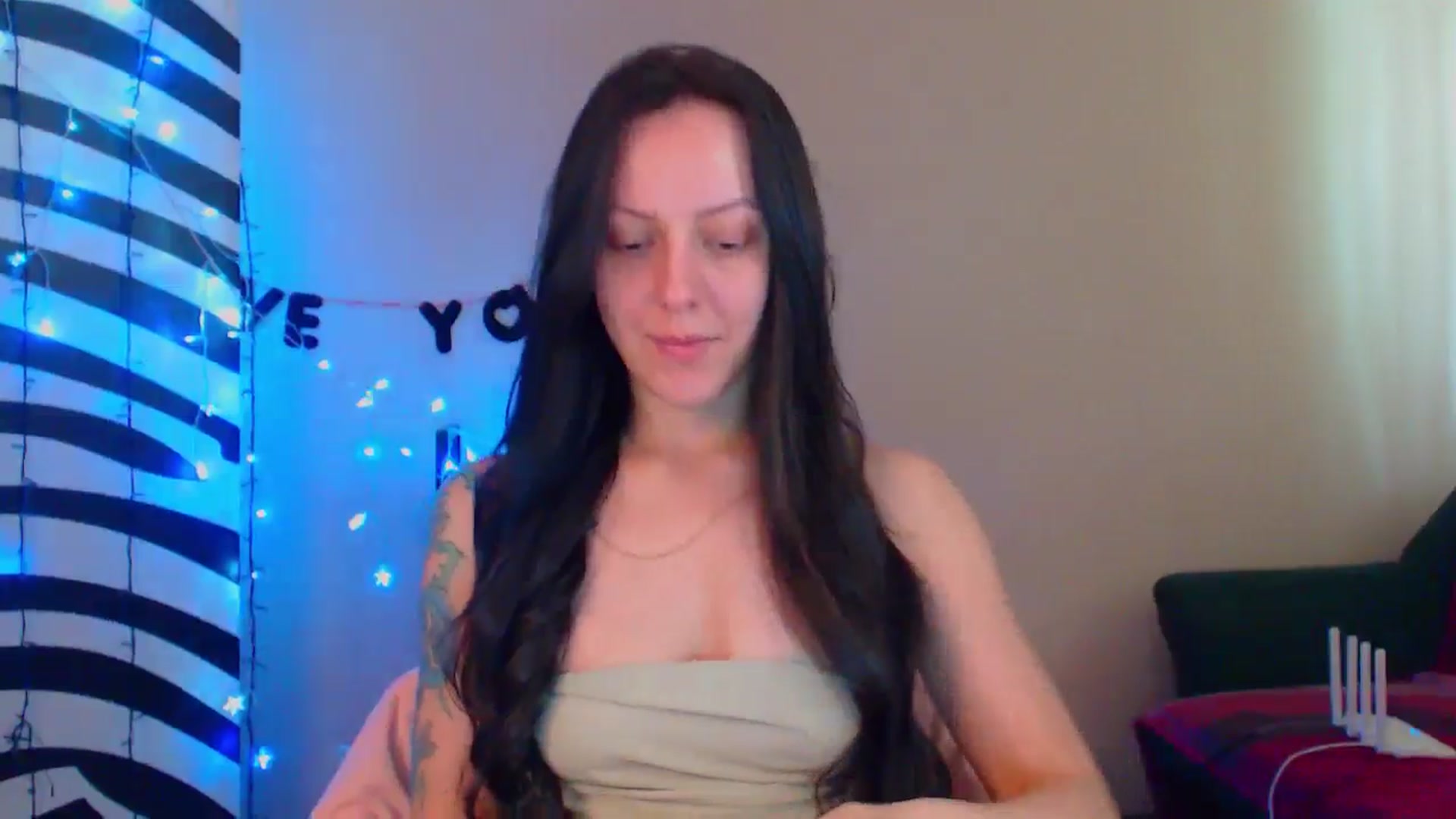 Gallery image thumbnail from MiracleMiss's myfreecams stream on, 06/04/2024, 12:00 image 10 of 20