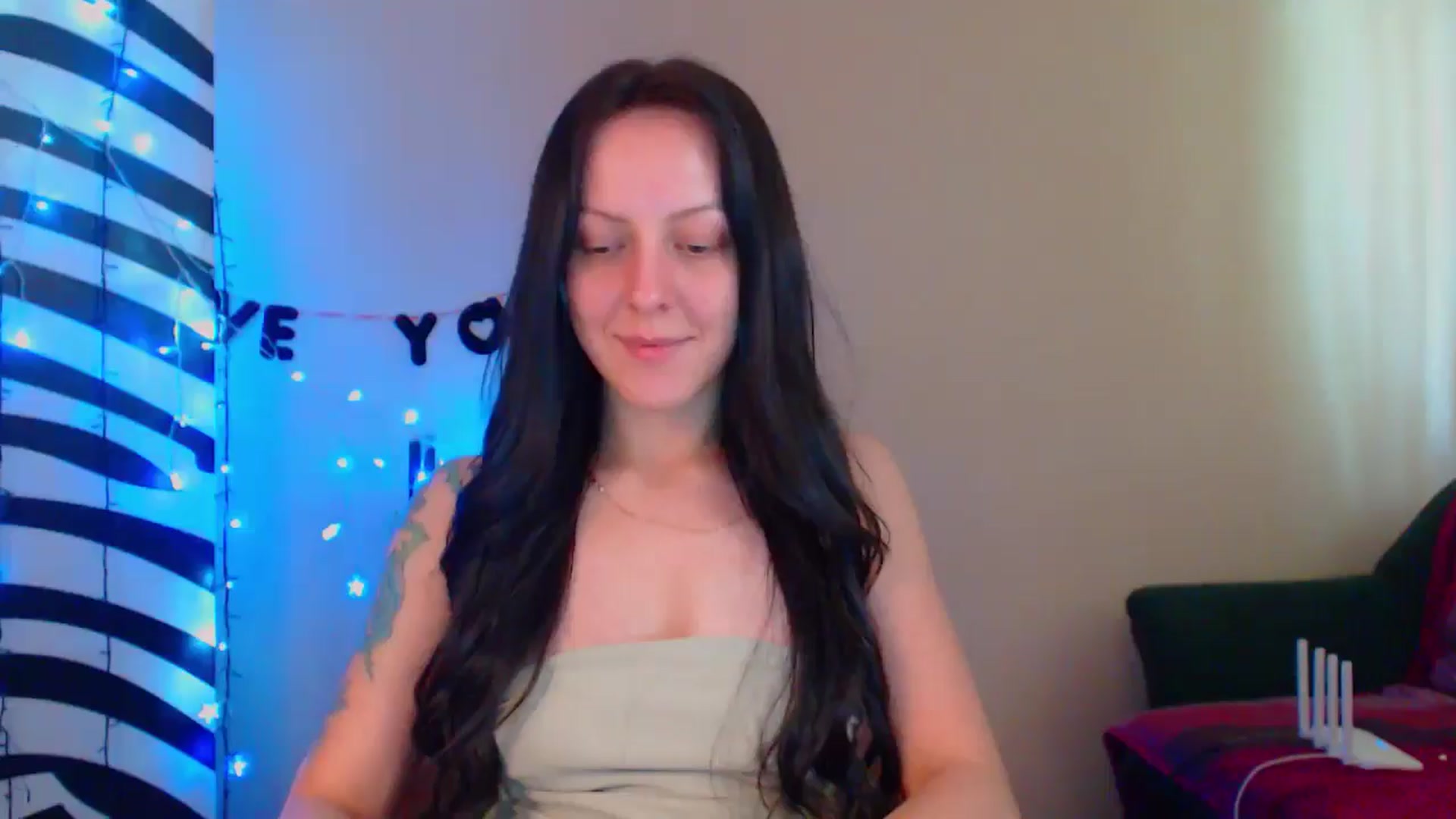 Gallery image thumbnail from MiracleMiss's myfreecams stream on, 06/04/2024, 12:34 image 3 of 20