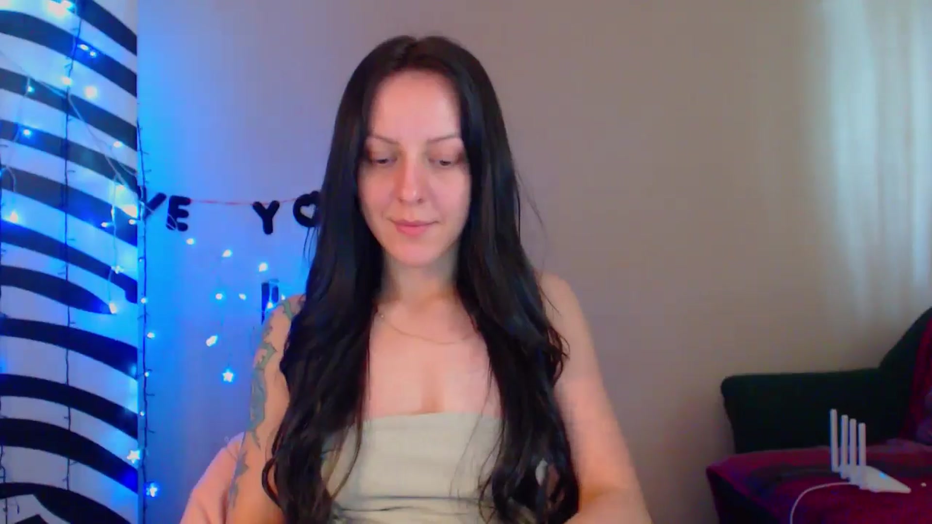 Gallery image thumbnail from MiracleMiss's myfreecams stream on, 06/04/2024, 12:34 image 2 of 20