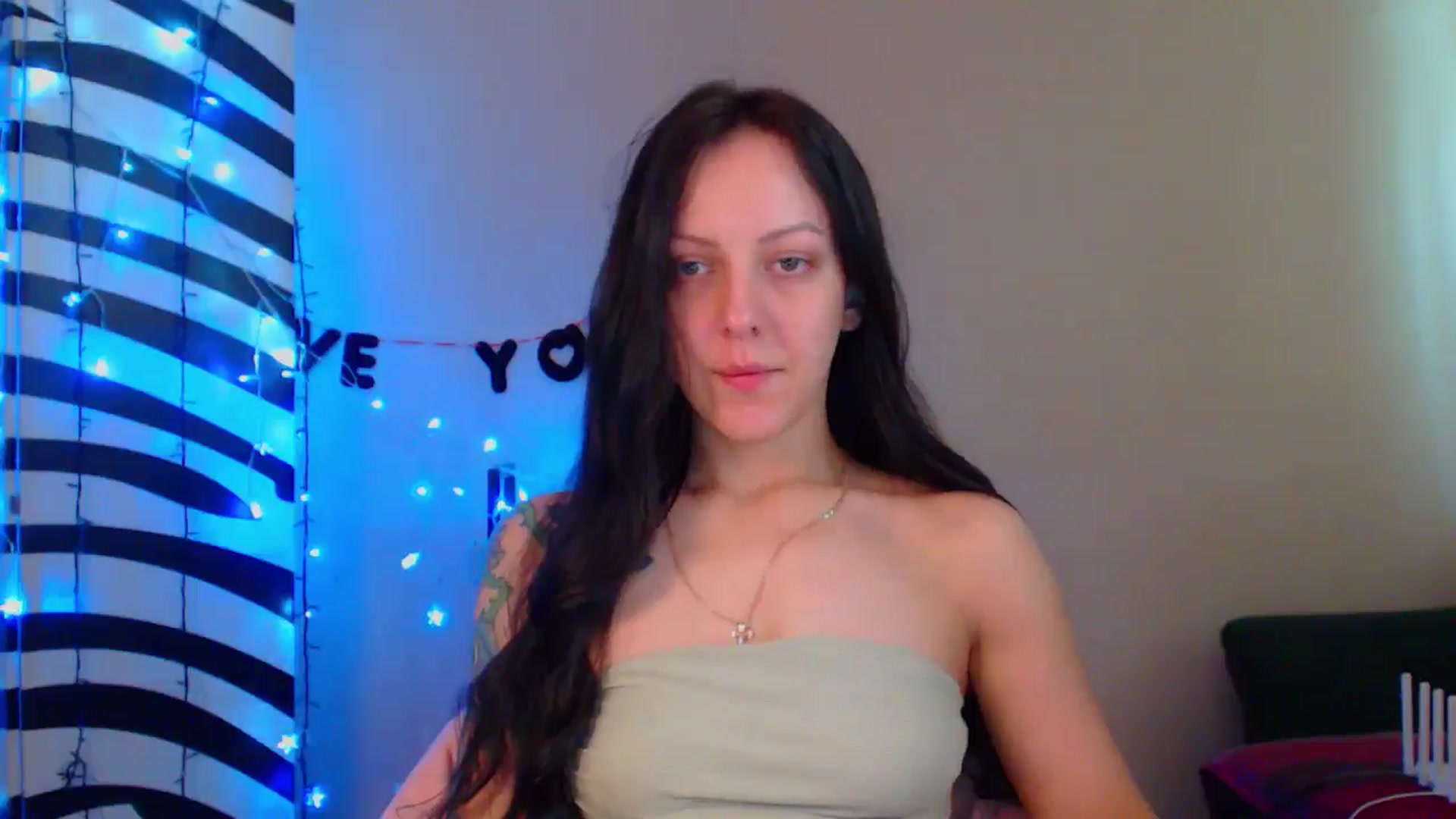 Gallery image thumbnail from MiracleMiss's myfreecams stream on, 06/06/2024, 11:28 image 2 of 20