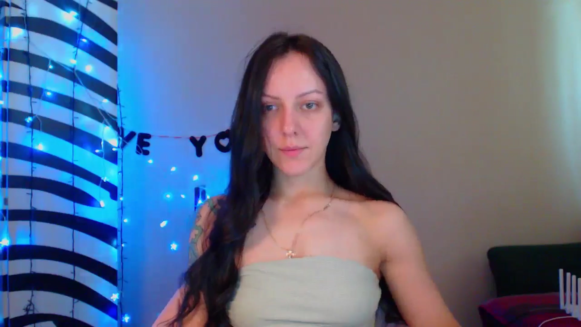Gallery image thumbnail from MiracleMiss's myfreecams stream on, 06/06/2024, 11:28 image 3 of 20