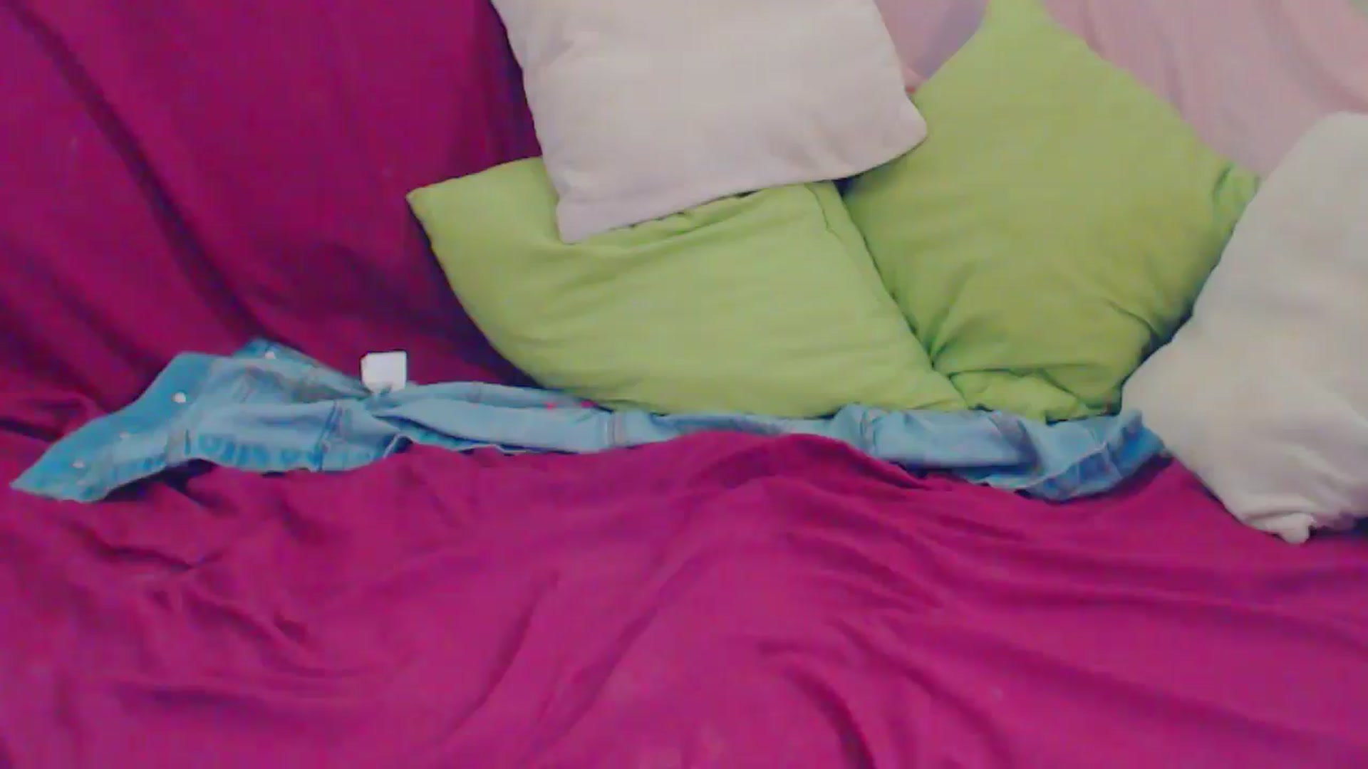 Gallery image thumbnail from MiracleMiss's myfreecams stream on, 06/10/2024, 13:46 image 12 of 20