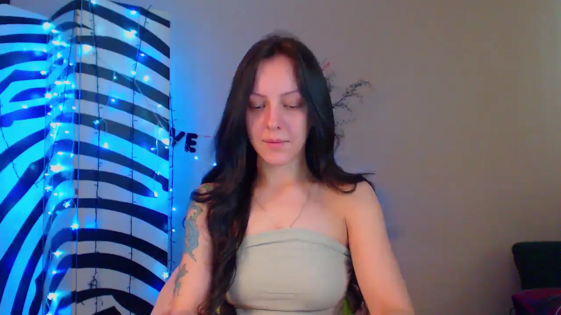 Gallery image thumbnail from MiracleMiss's myfreecams stream on, 06/11/2024, 11:24 image 14 of 20