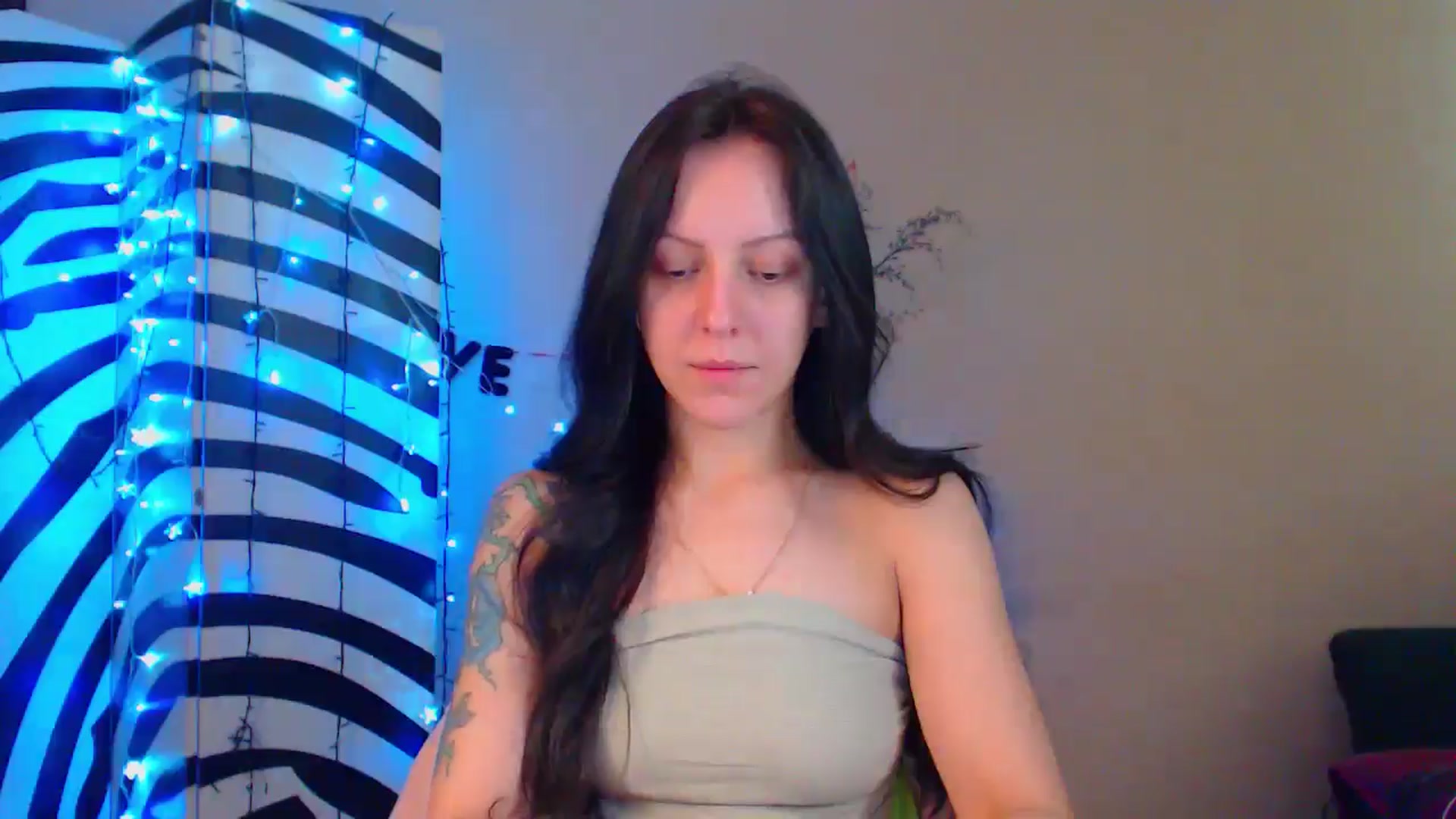 Gallery image thumbnail from MiracleMiss's myfreecams stream on, 06/11/2024, 11:24 image 2 of 20