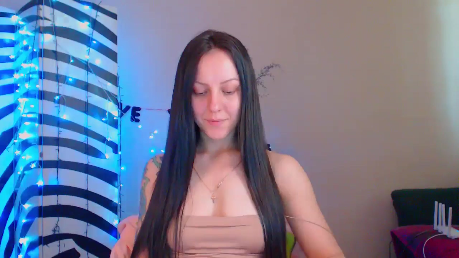 Gallery image thumbnail from MiracleMiss's myfreecams stream on, 06/12/2024, 11:11 image 6 of 20