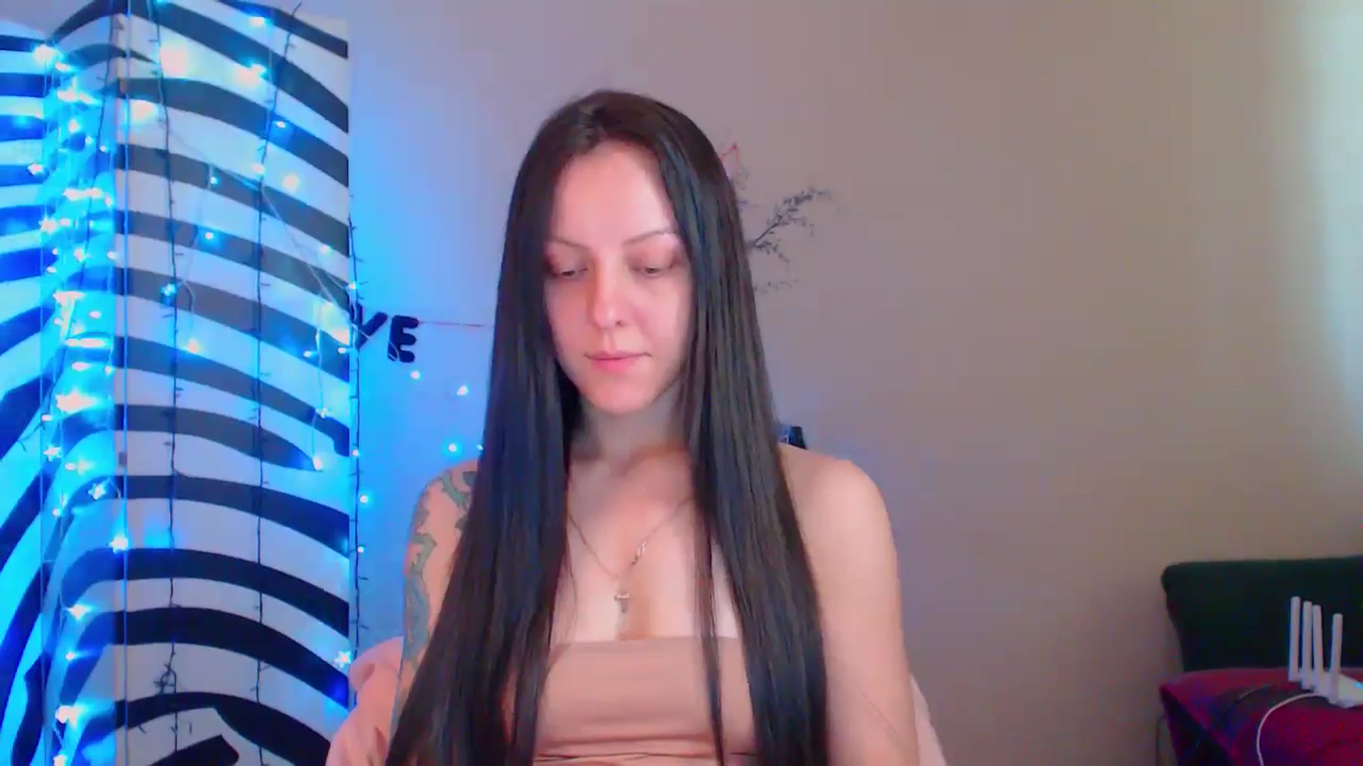 Gallery image thumbnail from MiracleMiss's myfreecams stream on, 06/12/2024, 11:11 image 4 of 20