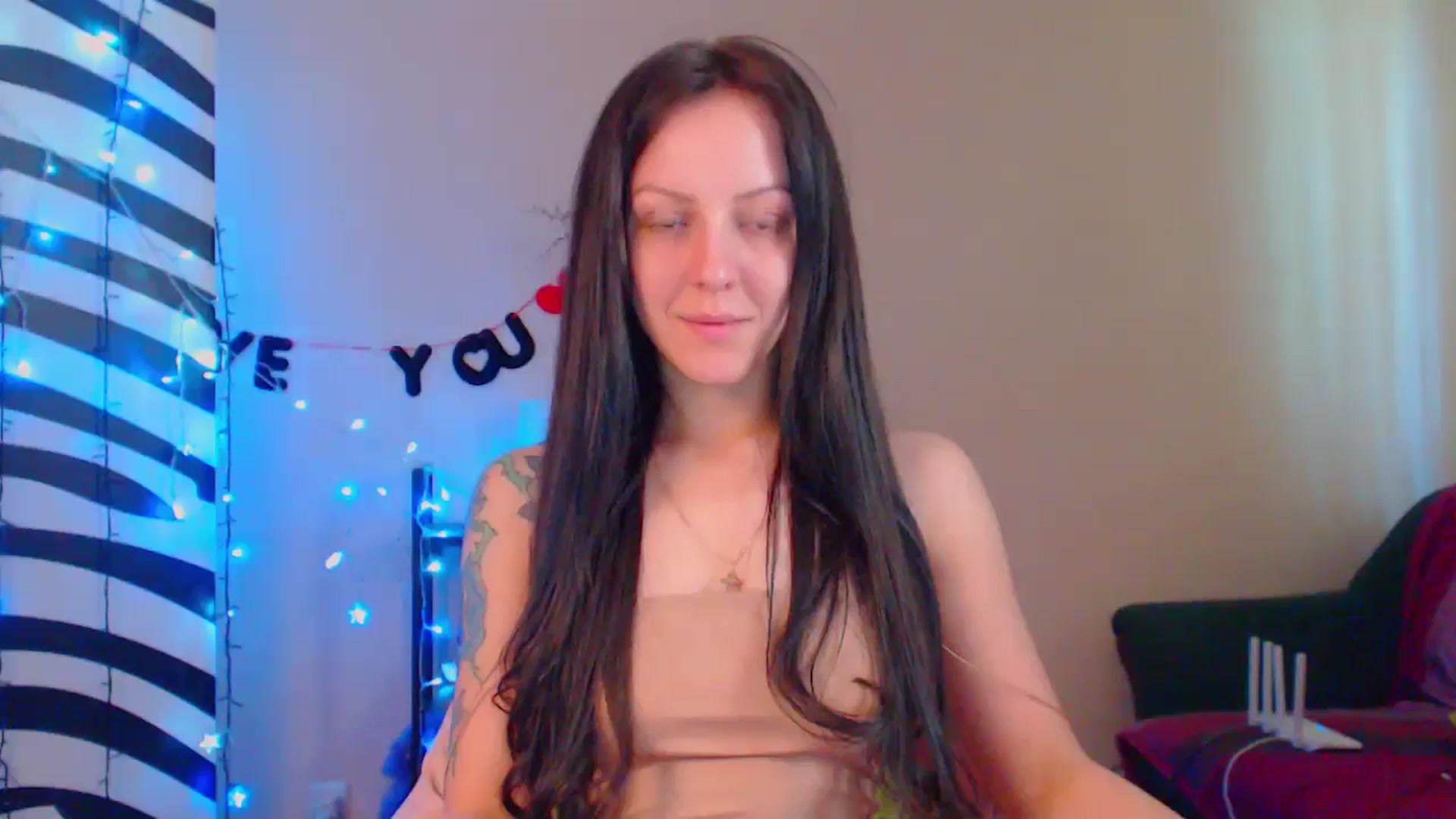 Gallery image thumbnail from MiracleMiss's myfreecams stream on, 06/13/2024, 10:33 image 13 of 20