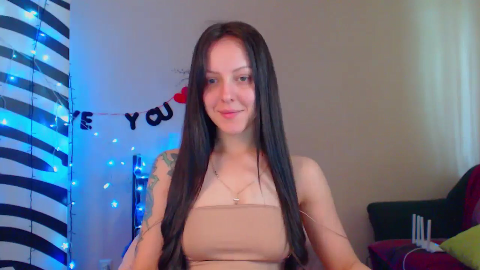 Gallery image thumbnail from MiracleMiss's myfreecams stream on, 06/14/2024, 10:27 image 4 of 20