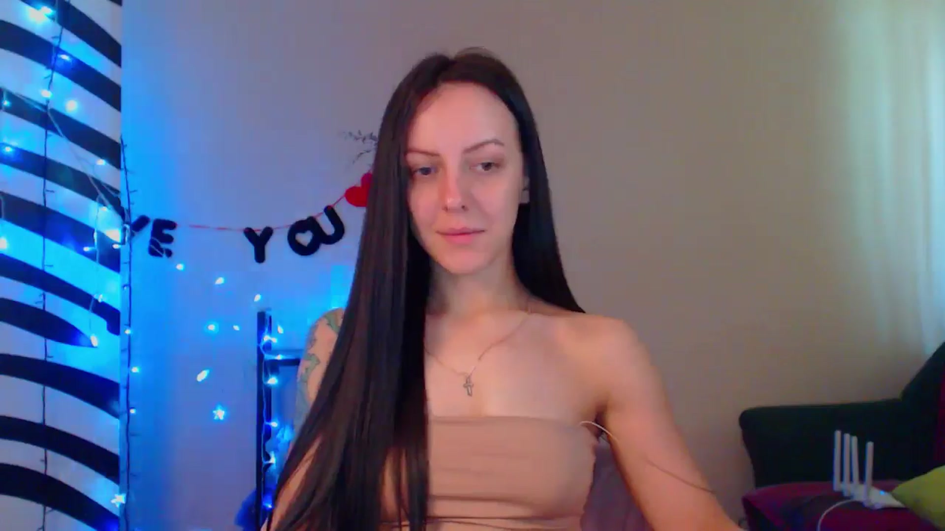 Gallery image thumbnail from MiracleMiss's myfreecams stream on, 06/19/2024, 12:06 image 2 of 20